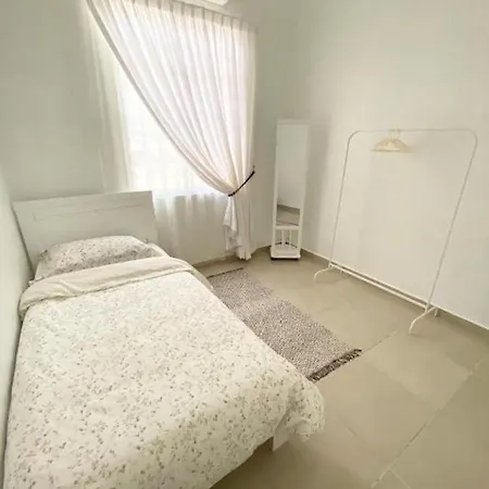 Chloe'S Homestay Kuala Terengganu Exterior photo