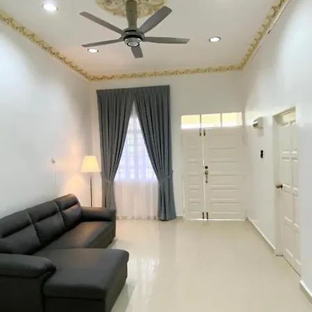Chloe'S Homestay Kuala Terengganu Exterior photo